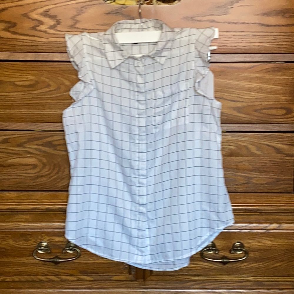 WHO WHAT WEAR SZ SMALL SLEEVELESS TOP